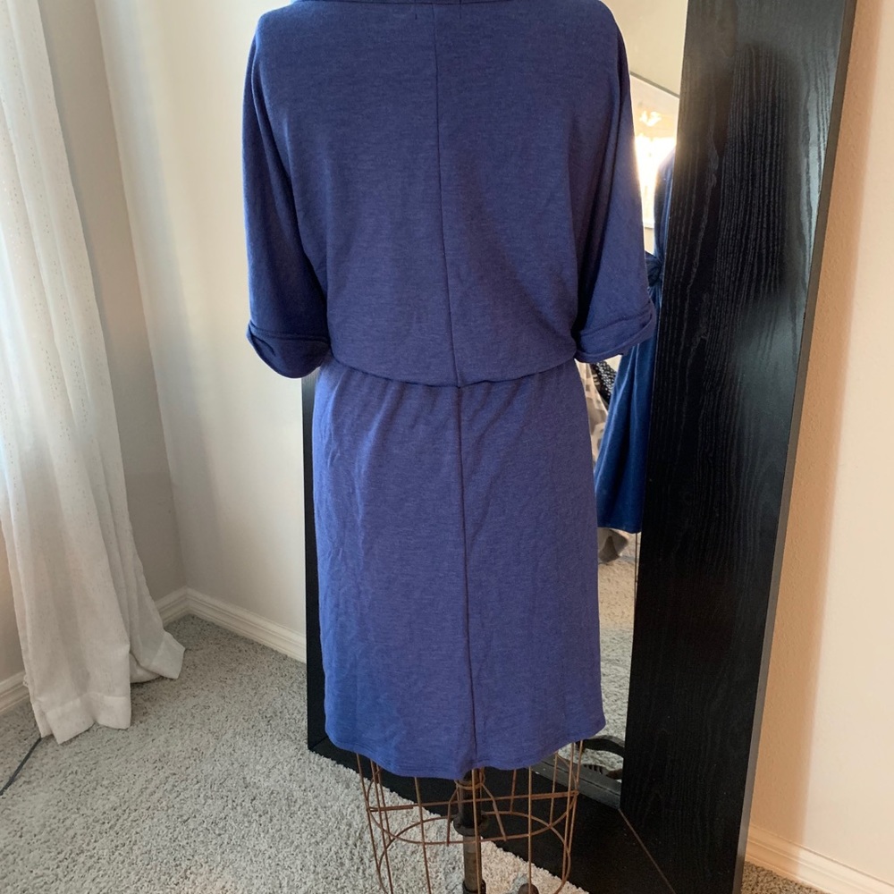 Dress - Picture 3 of 3